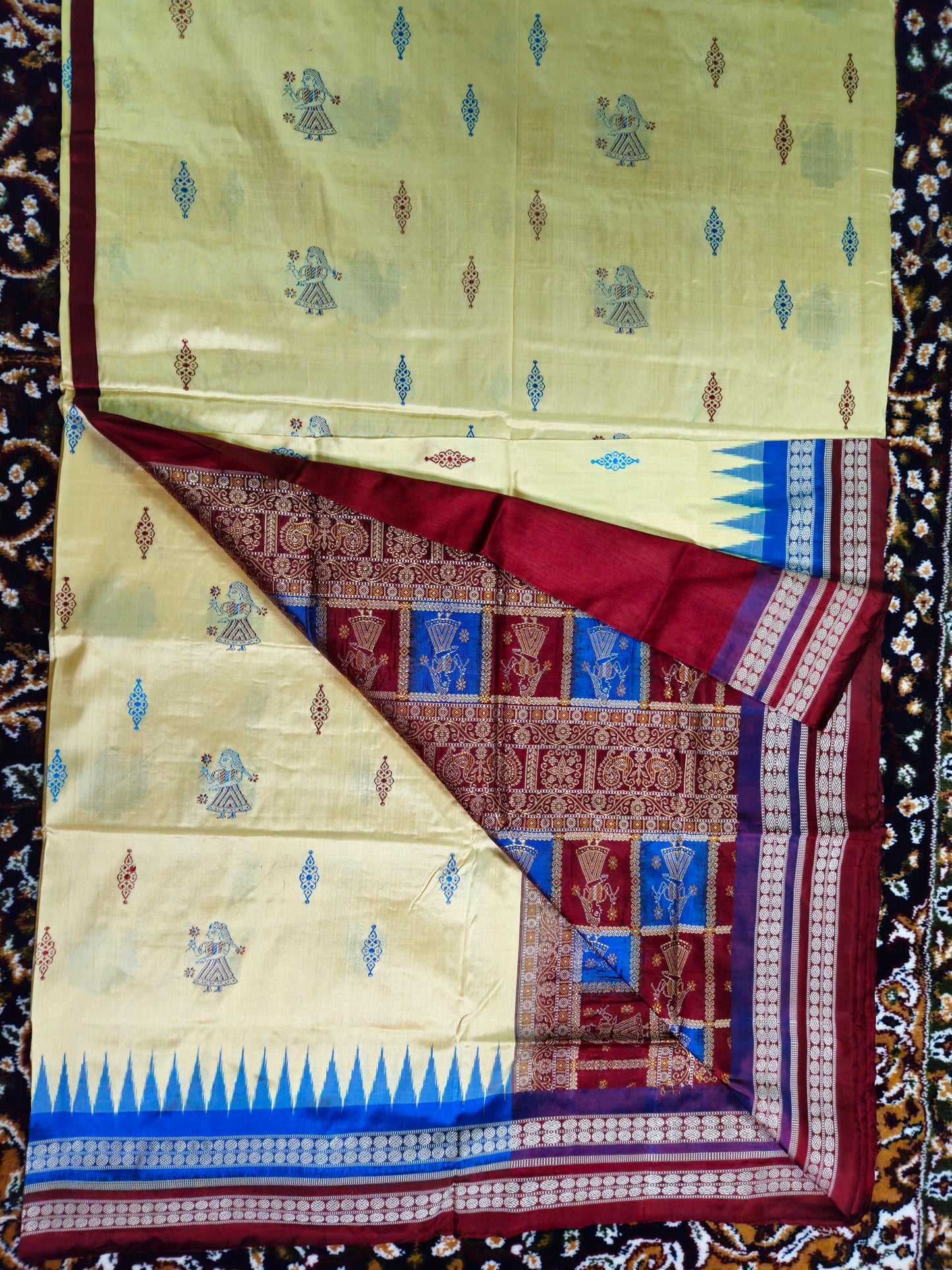 Exquisite Doll Bomkai Silk Saree