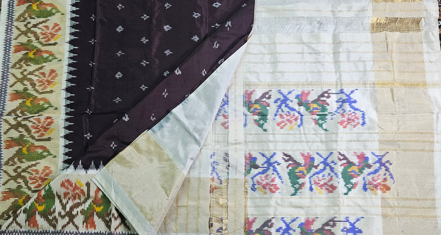 Exquisite Handwoven Pochampally Silk Saree