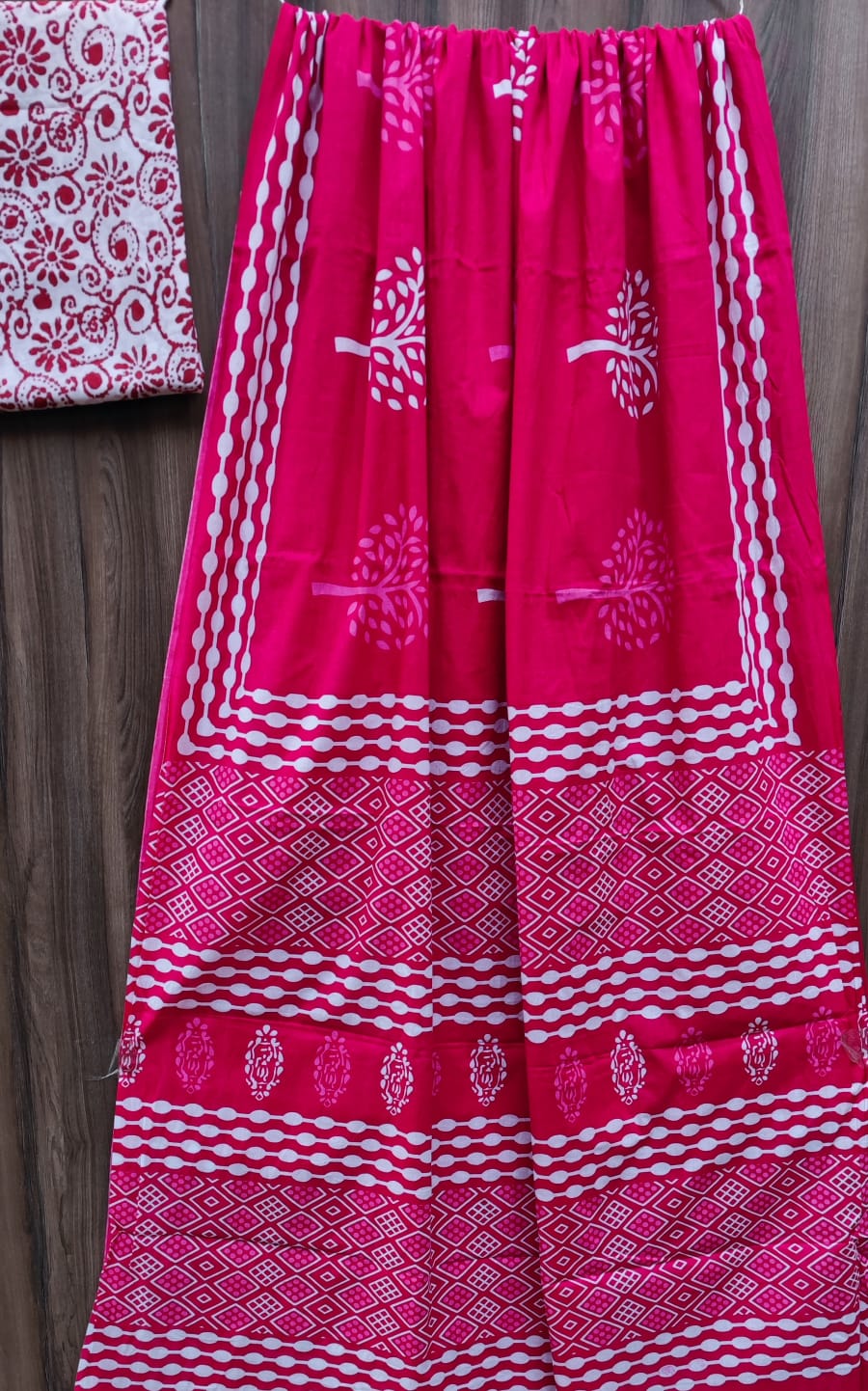 Mulmul Cotton Saree with Blouse Piece