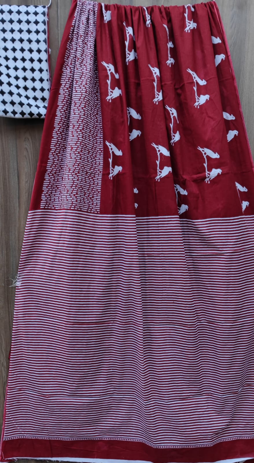 Mulmul Cotton Saree with Blouse Piece