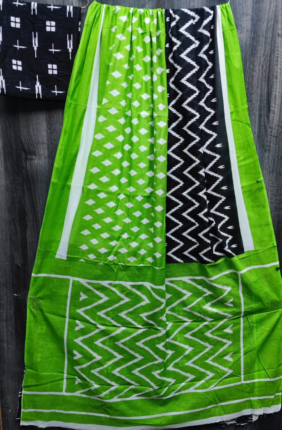 Mulmul Cotton Saree with Blouse Piece